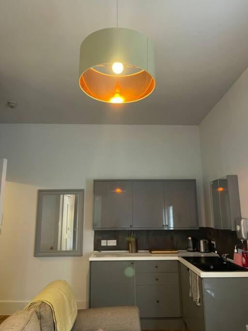 4 Quiet Compact Studio With Garden View - Best Location - Comfortable - Quiet Appartement Hove Buitenkant foto